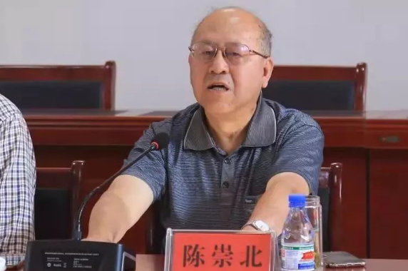 他是将军之子,放弃大好前程,辞官选择经商,回归平淡生活