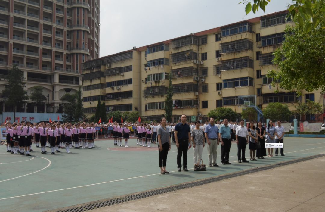 赵海东再次走进昌北二小,指导思想政治教育工作