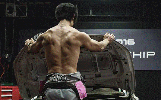 张本煜肌肉火了,一个被演绎事业耽误的健身教练,分享健身心得