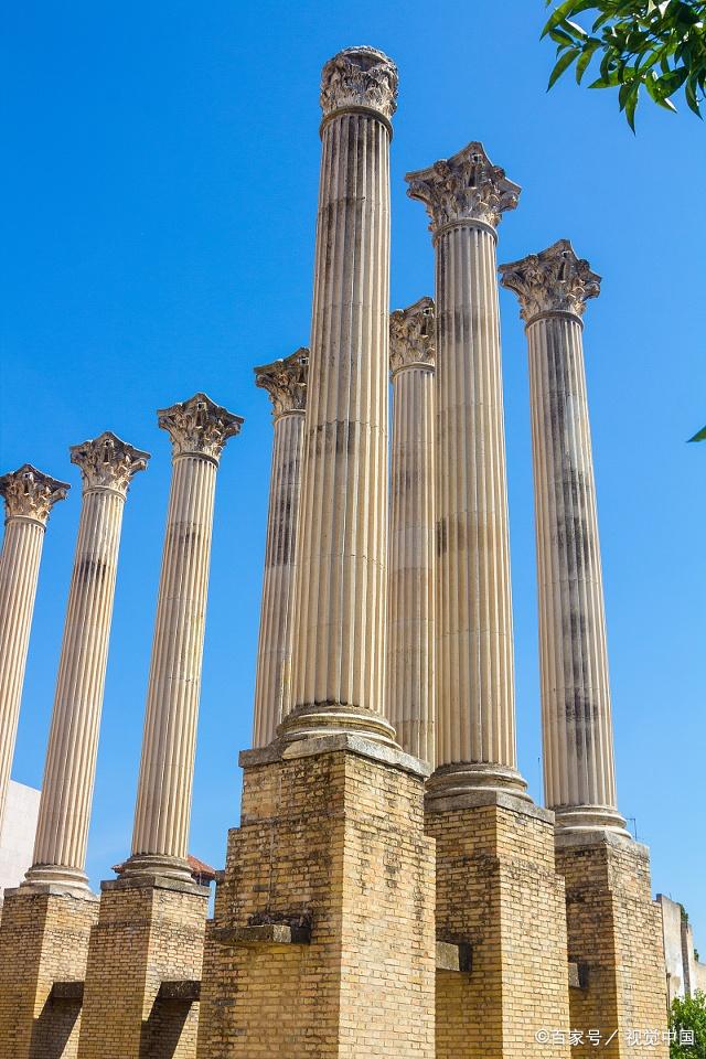 一说到欧式罗马柱,我们的脑海中都会涌现出雄伟壮丽的古罗马建筑形象