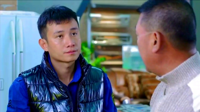 《小爸爸》文章儿子当动物养,说锁就锁说栓就栓