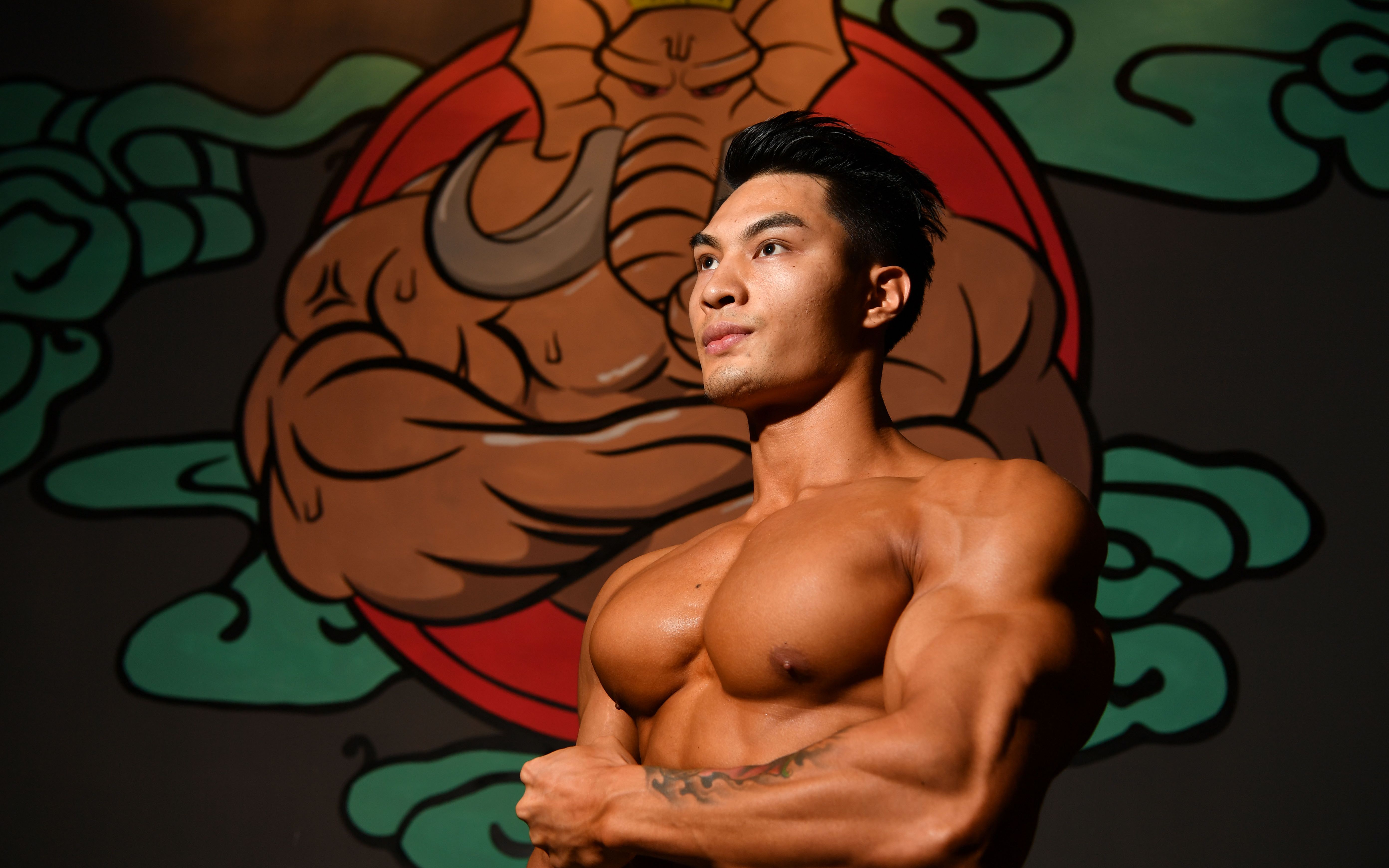 健美世界冠军刘孟易:选手在台上就像艺术品