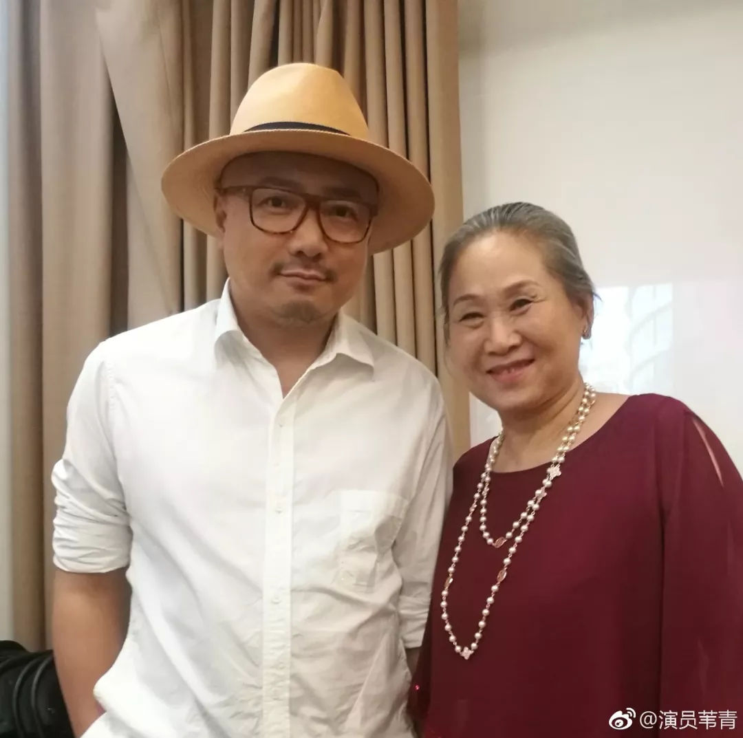 儿子一个小举动,让62岁的她演起电影,2部电影票房超85亿!