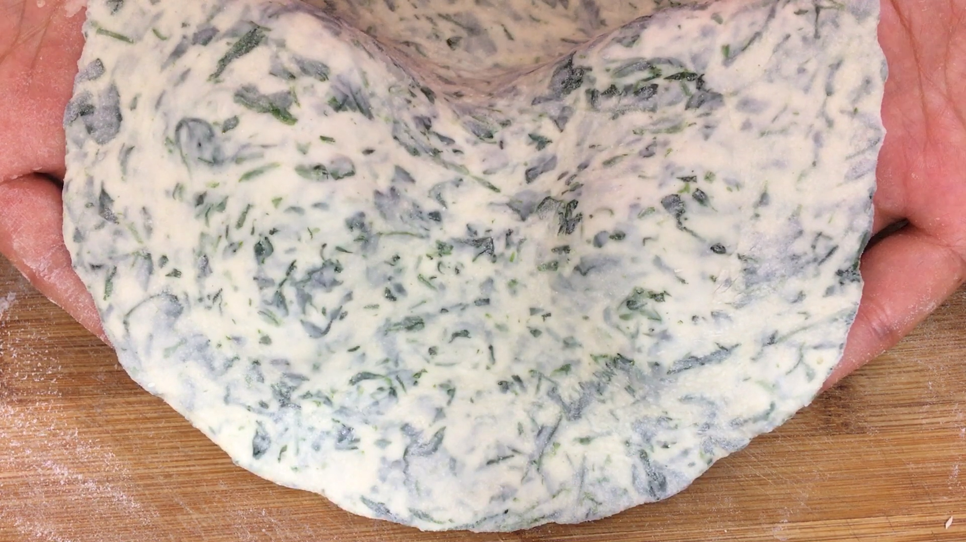苜蓿菜饼这样做简单又营养,我家一周吃三次