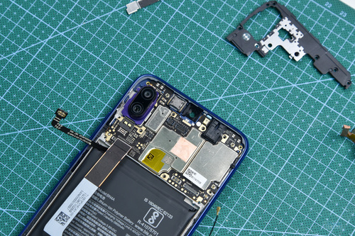 红米note 7拆解:内部是否也能金刚不坏?