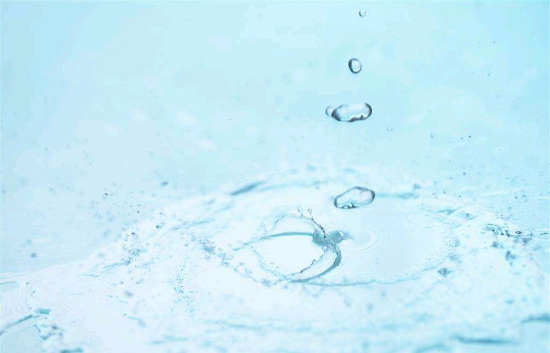 水(即兴创作简单诗歌)