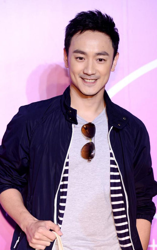 潘玮柏的搭档,绰号"奶嘴男",一位身体结实的美型男