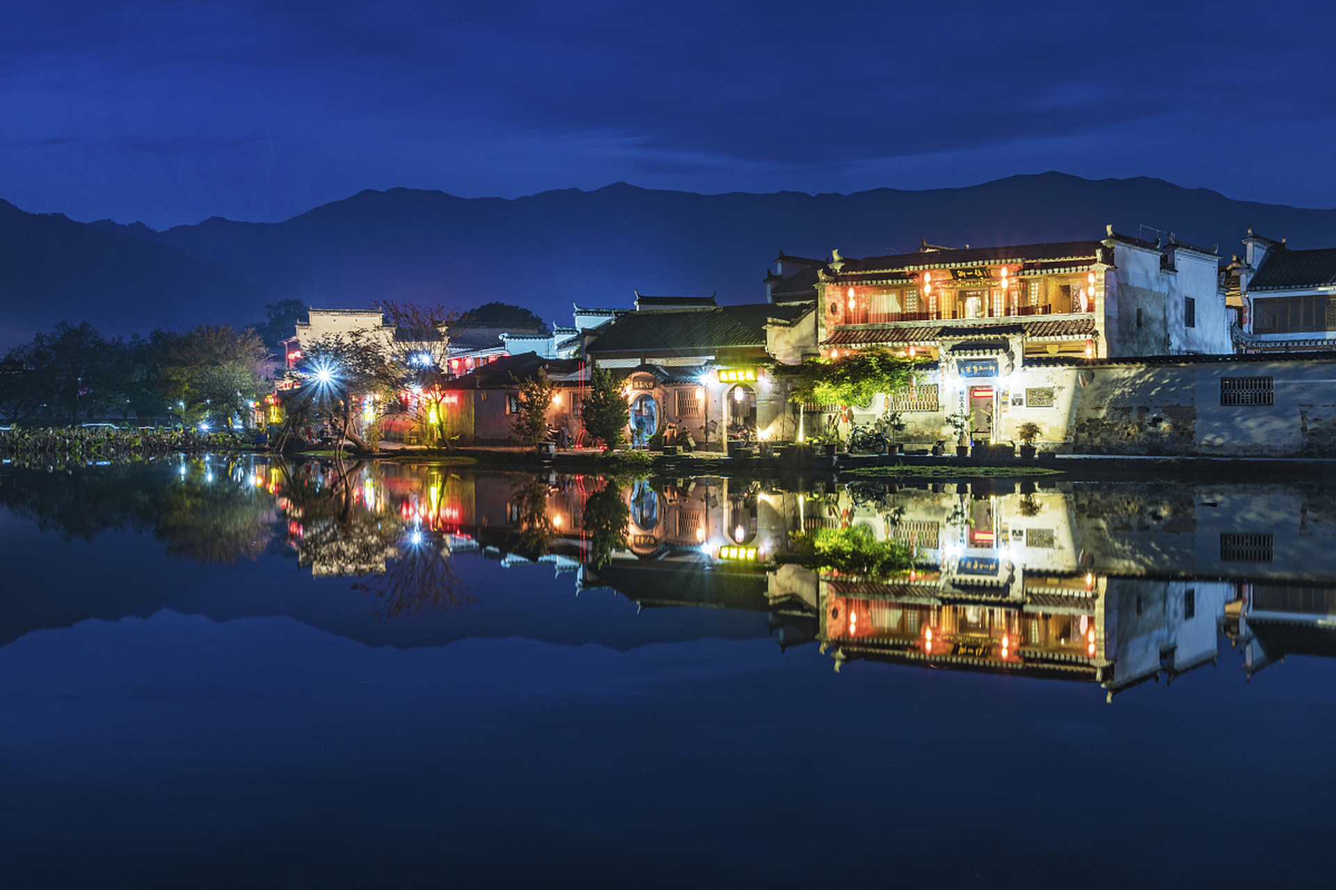 黄山宏村夜景图片