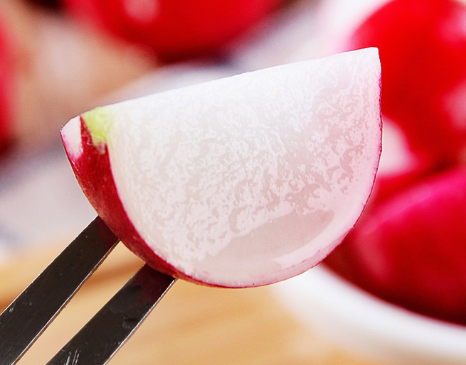 樱桃水果小萝卜,个头不大清脆爽口,一口一个很有营养