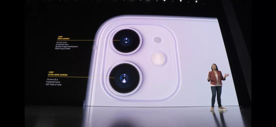 果然,新iphone"绿"了,"浴霸"摄像头被网友玩坏了