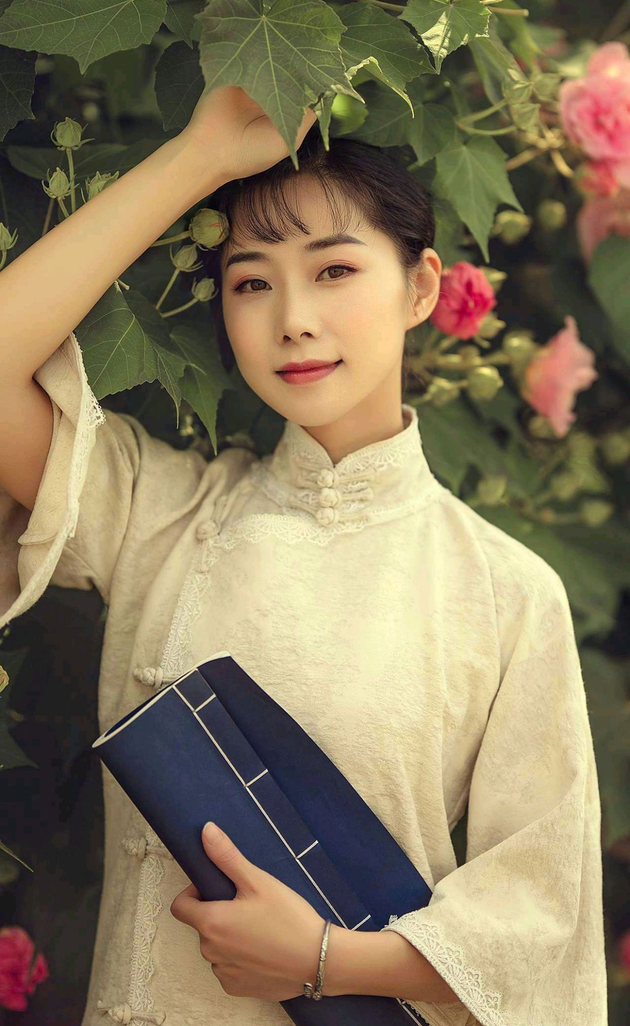 民国优雅风范的唯美仙女