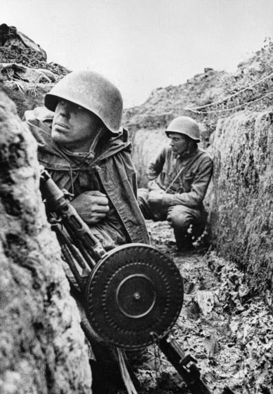 揭秘:二战德军围困列宁格勒三年,苏联是如何抵抗的?