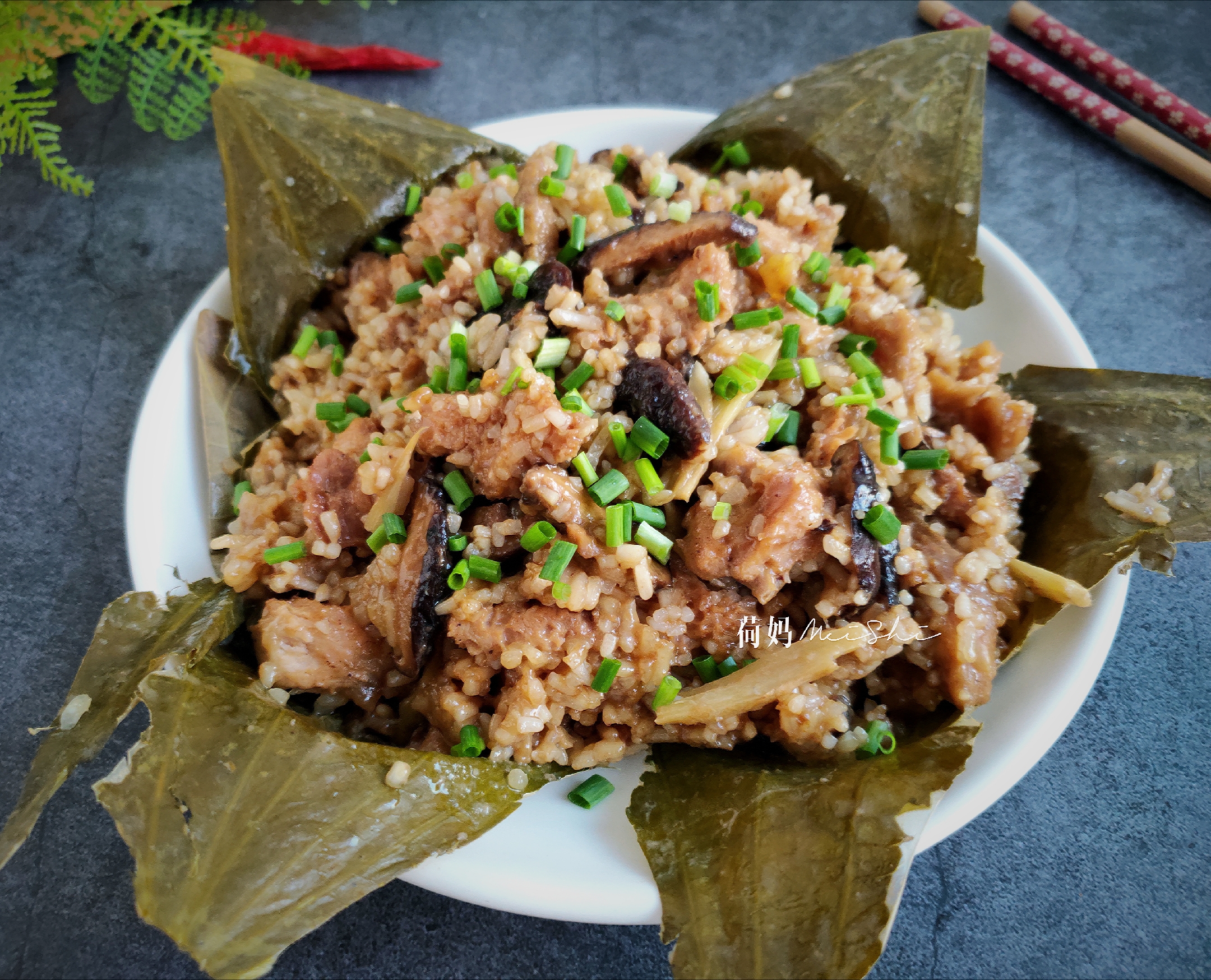 教你在家做荷香糯米鸡,清香软糯,入口滑嫩好吃,简单几步就搞定