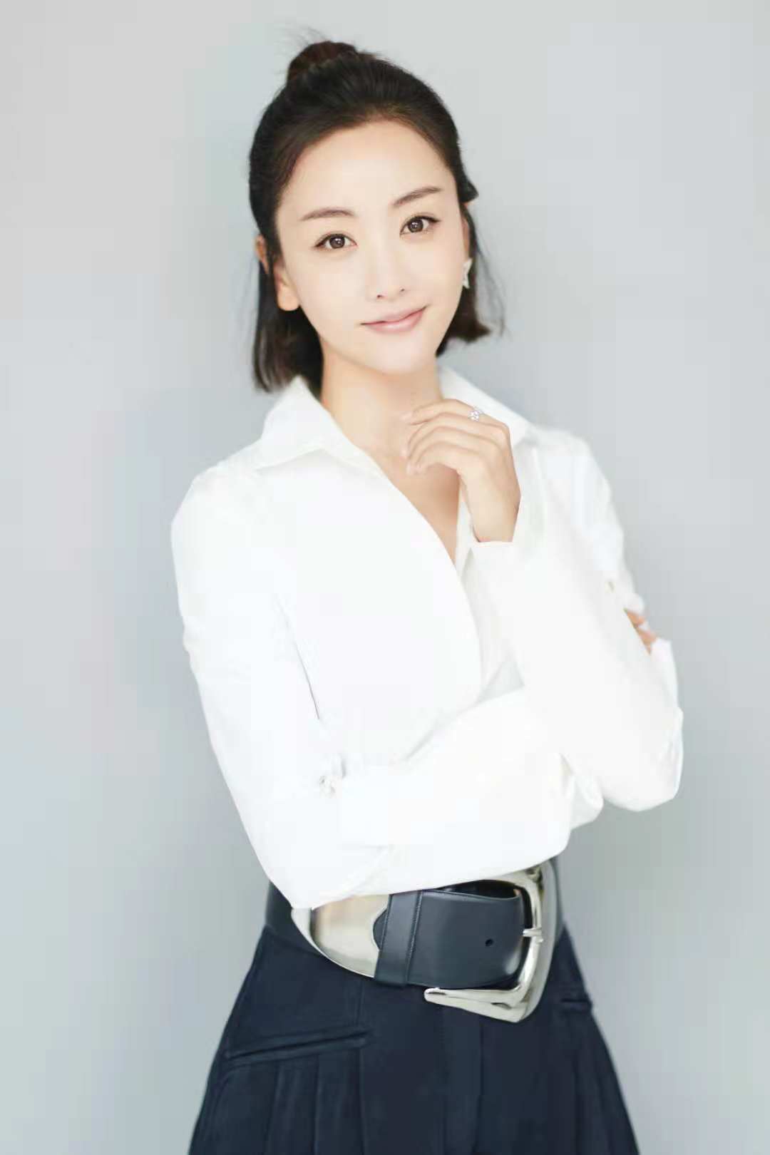 她三十岁女人的代表,不仅美丽大方演技好,穿衣也好看