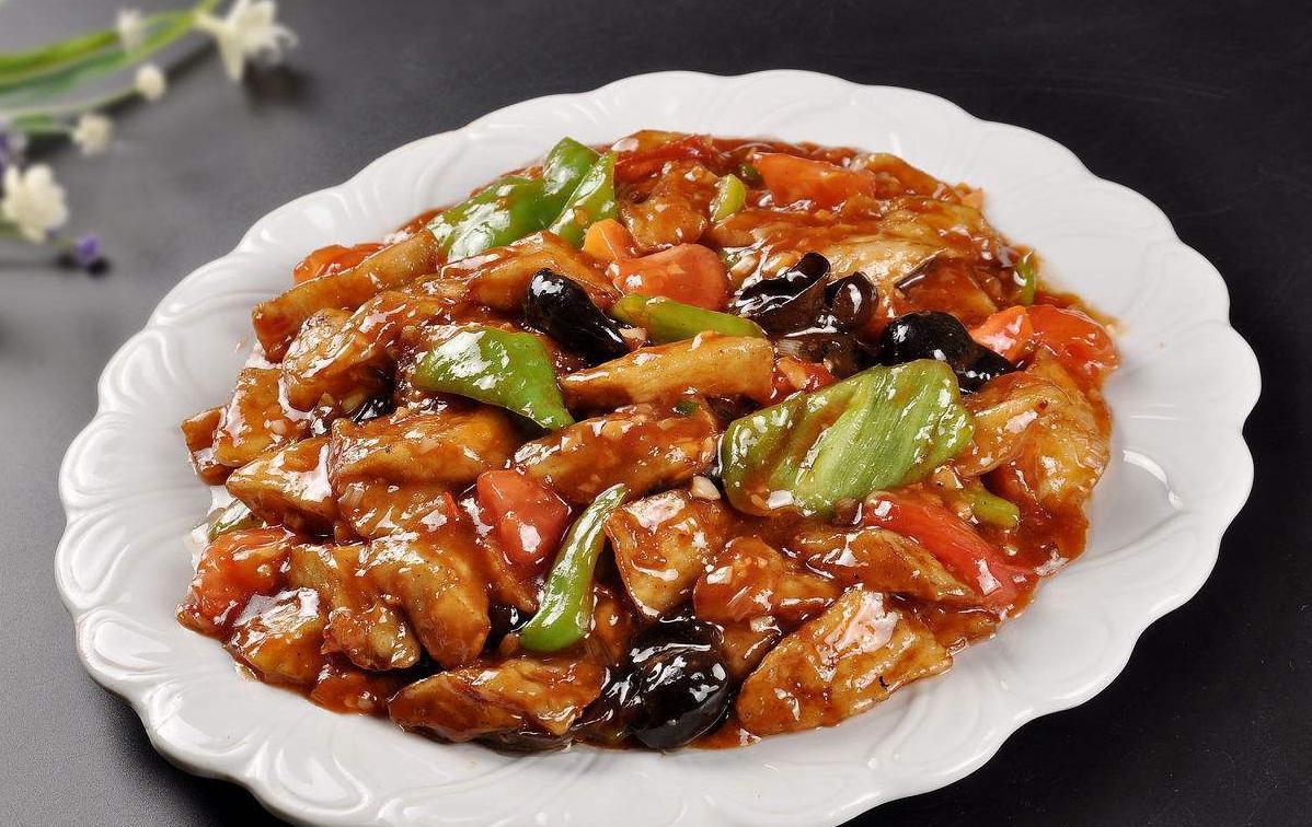 烧茄子怎样做好吃?秘诀在这里,这样做色香味俱全,好吃还不腻