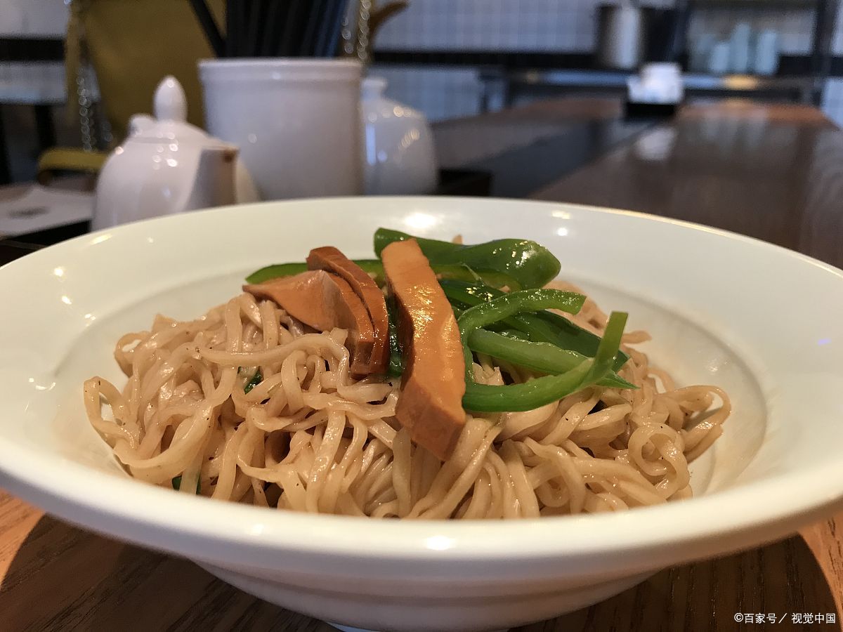 淮安阳春面:一道美味与文化交织的传统小吃