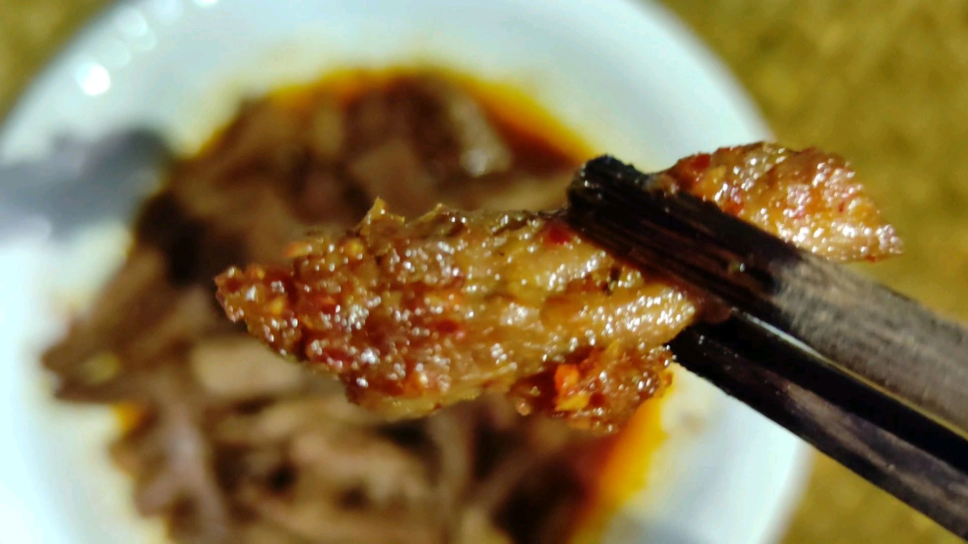 家庭版牛肉干,像牛肉干一样的香辣牛肉条,香辣有嚼劲