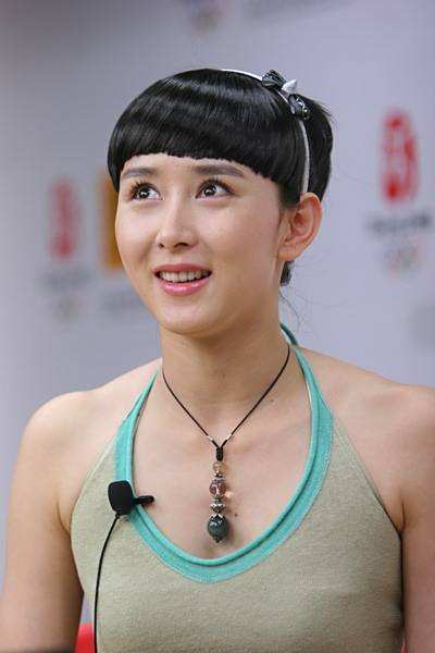 因长得漂亮嫁"国外首富",丈夫为不打扰其睡觉,切除自身器官!