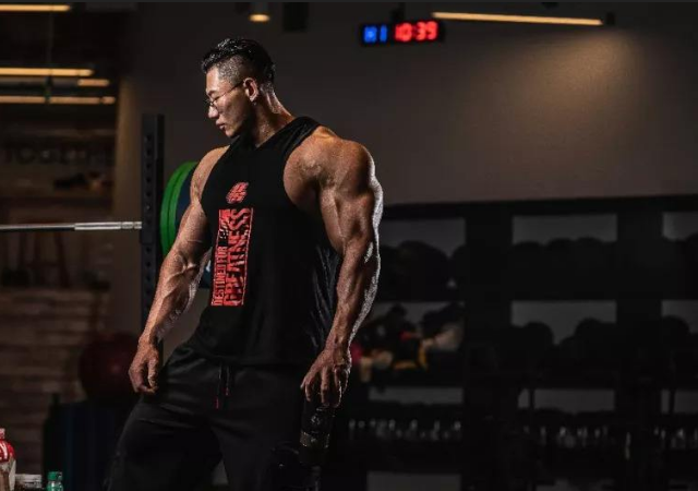 少林寺武僧的肌肉与鹿神的肌肉 两者存在多大差距?