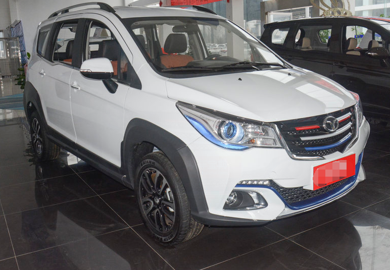 视觉效果非常帅气的英致g5,给人生人勿近的感觉,让人非常喜欢