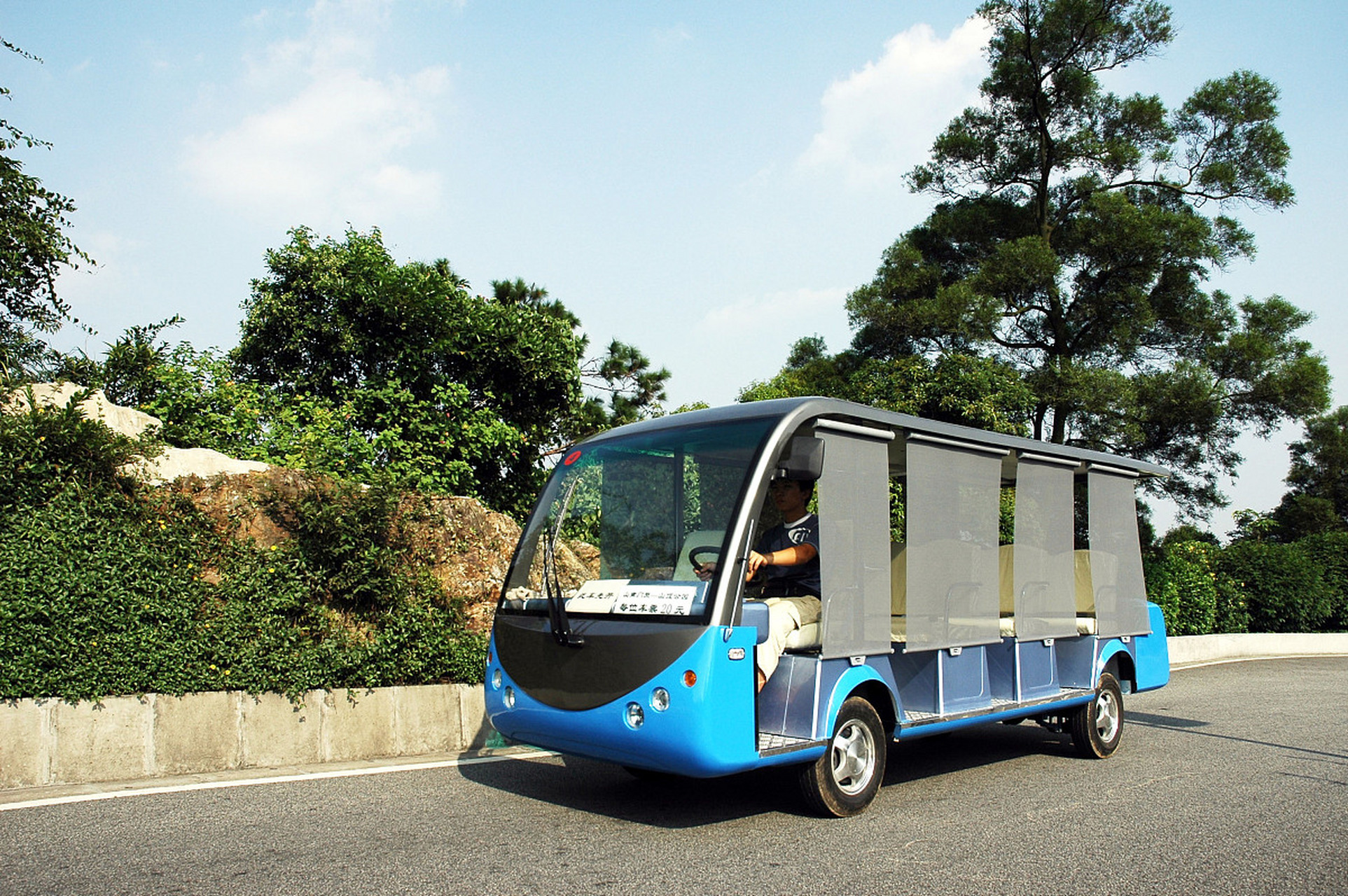 【攻略指南】西湖环湖观光车乘坐全攻略,让你轻松畅游杭州美景!