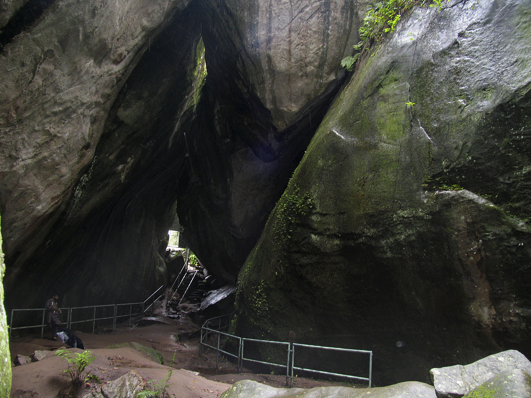 青田石门洞景区图片