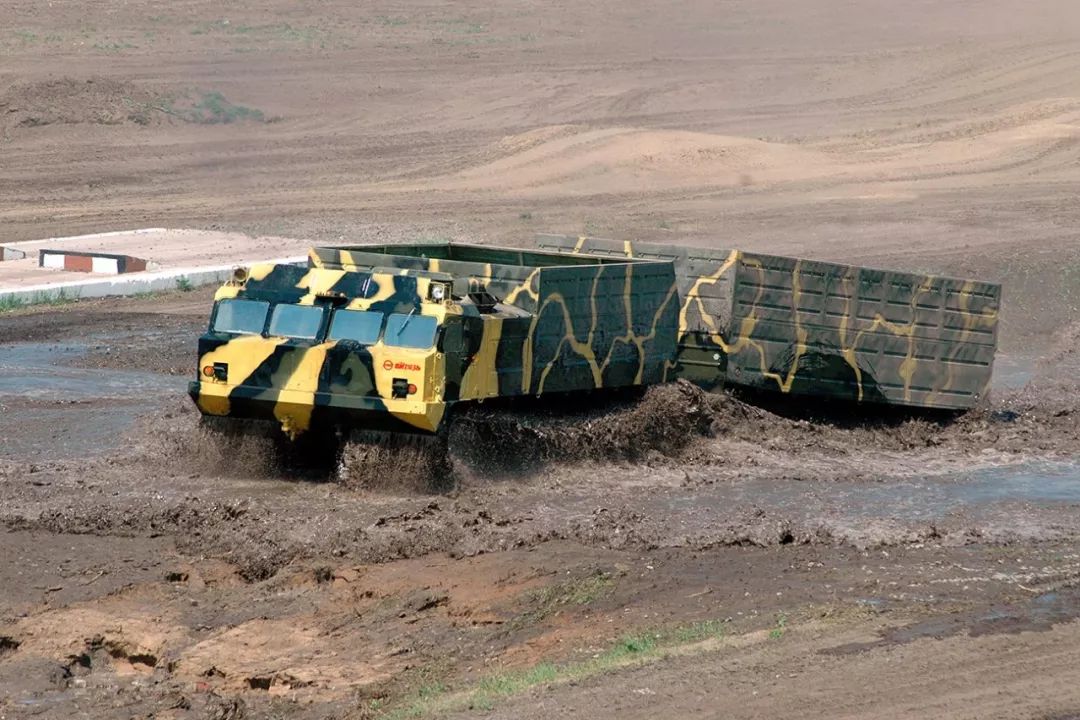 陆地蛟龙,dt-30全地形车,俄罗斯靠它征服西伯利亚沼泽