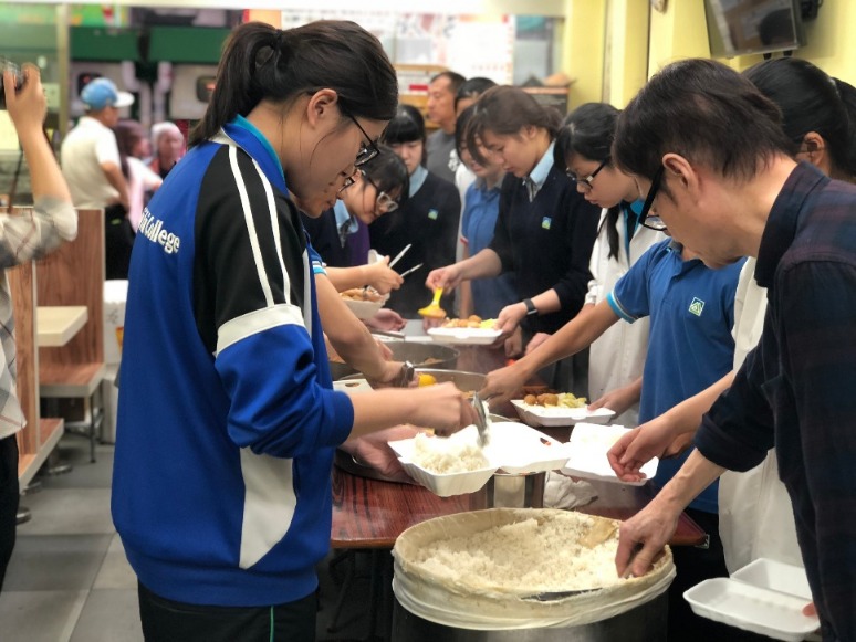 "香港好人"陈灼明:施比受更有福