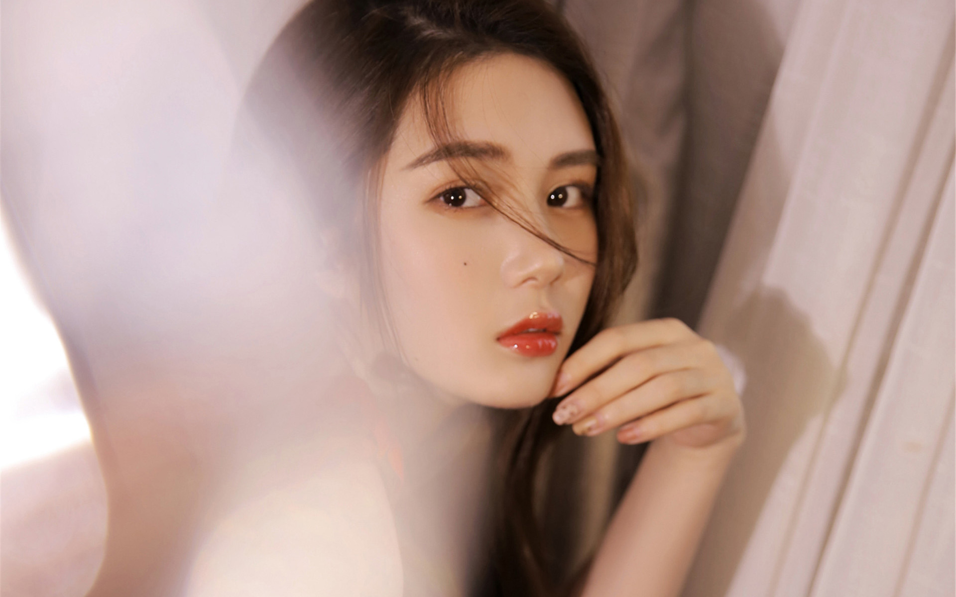 感情中,你能忍多久?性格软弱的我,在虚乌有的婚姻中隐忍到抑郁