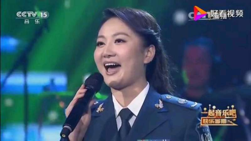 乔军吴彦凝演唱《小白杨》经典歌曲,百听不厌,音乐,民族,好看视频