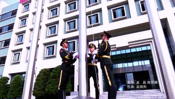 澳门回归二十周年丨11位驻澳升旗手讲述他们的澳门故事