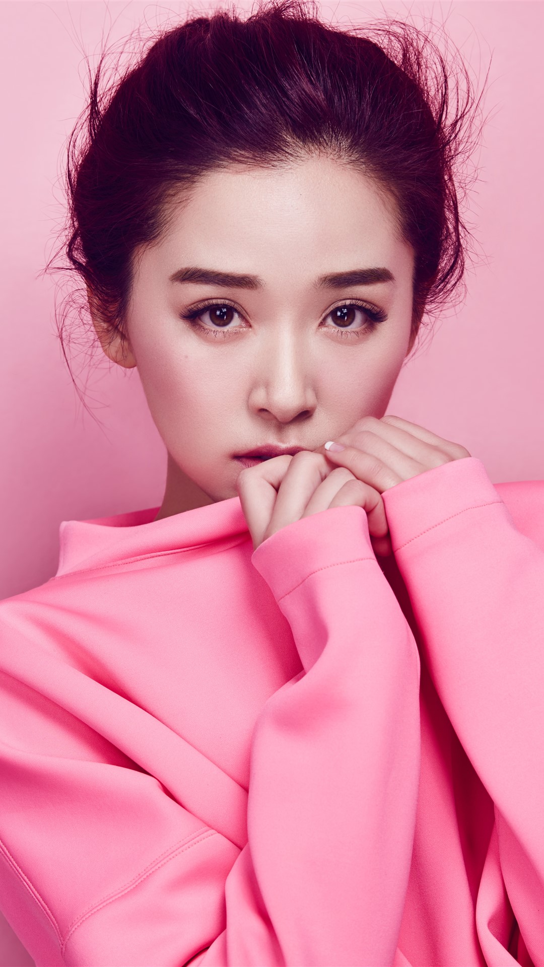 阚清子粉色写真,散发着迷人气息,有初恋的味道