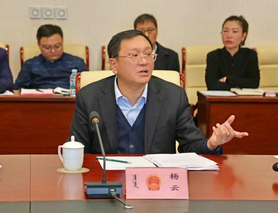 杨云在康巴什区,解放军代表团参加审议市政府工作报告