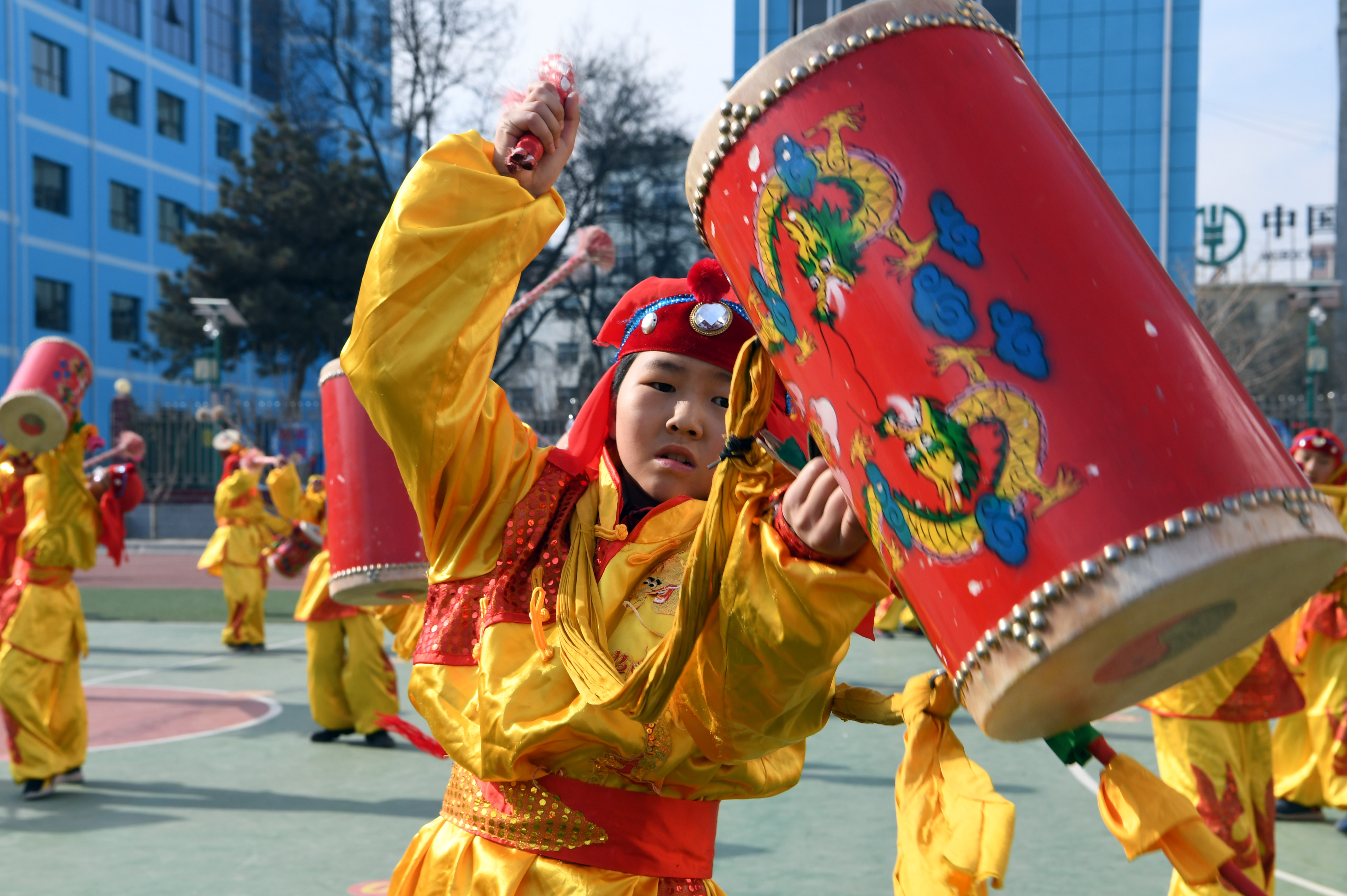 兰州太平鼓"舞动"校园