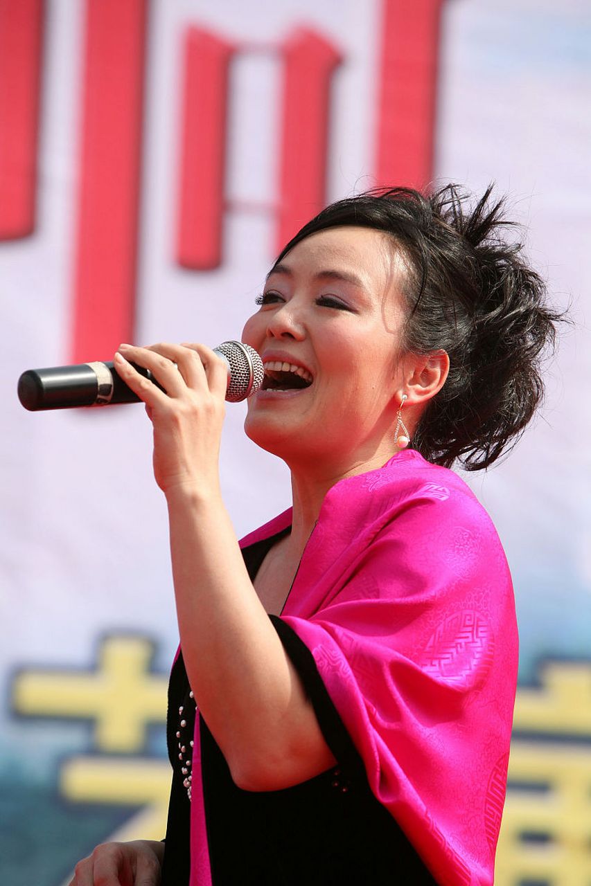 3个孩子中,孙晓梅排"老幺".