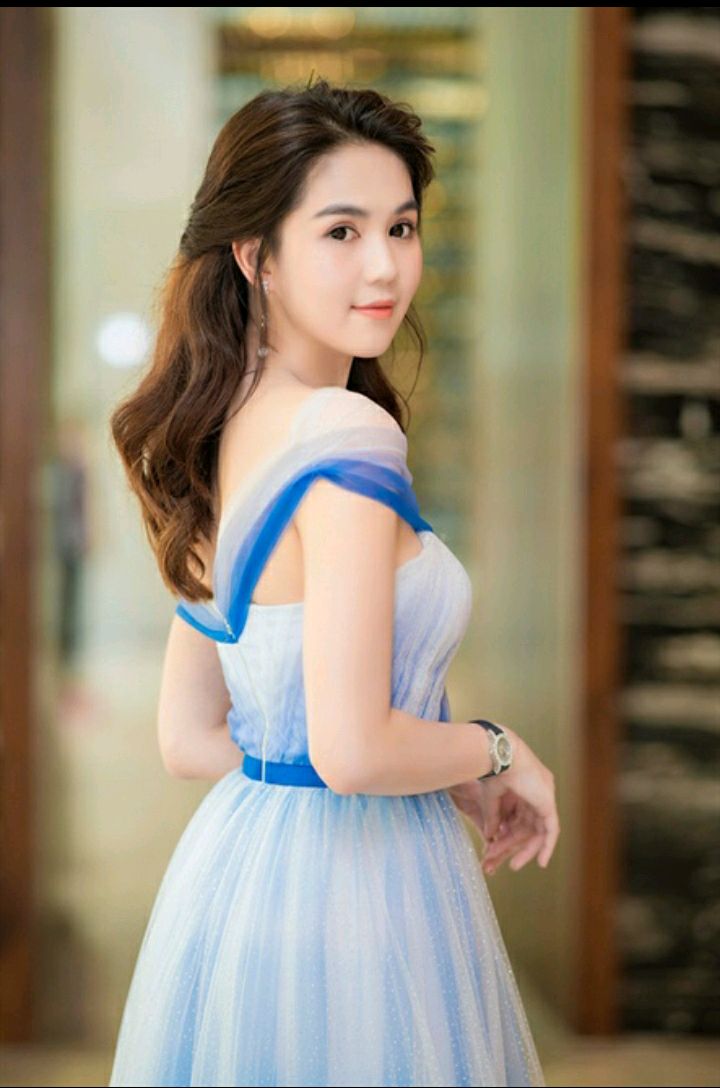 越南第一美女邓玉贞:温婉美丽肤如凝脂的小家碧玉