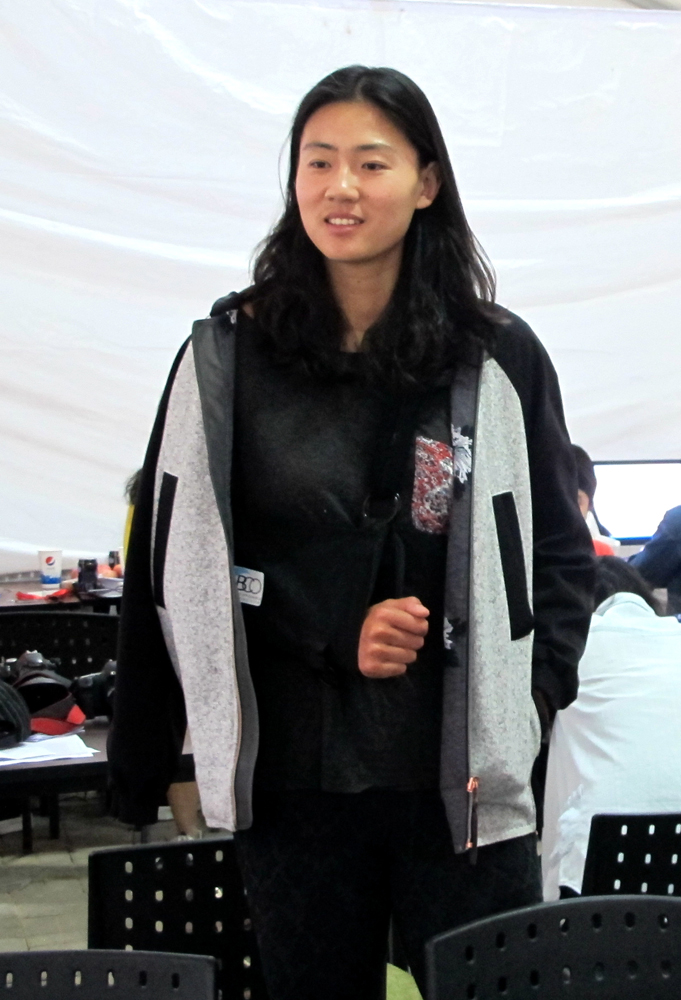 游泳世界冠军张琳现状:女友是沙排女神薛晨,如今退役当解说!