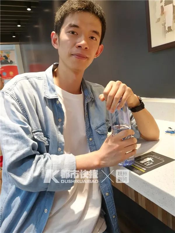 帅小伙儿为啥总被女孩儿拒绝?