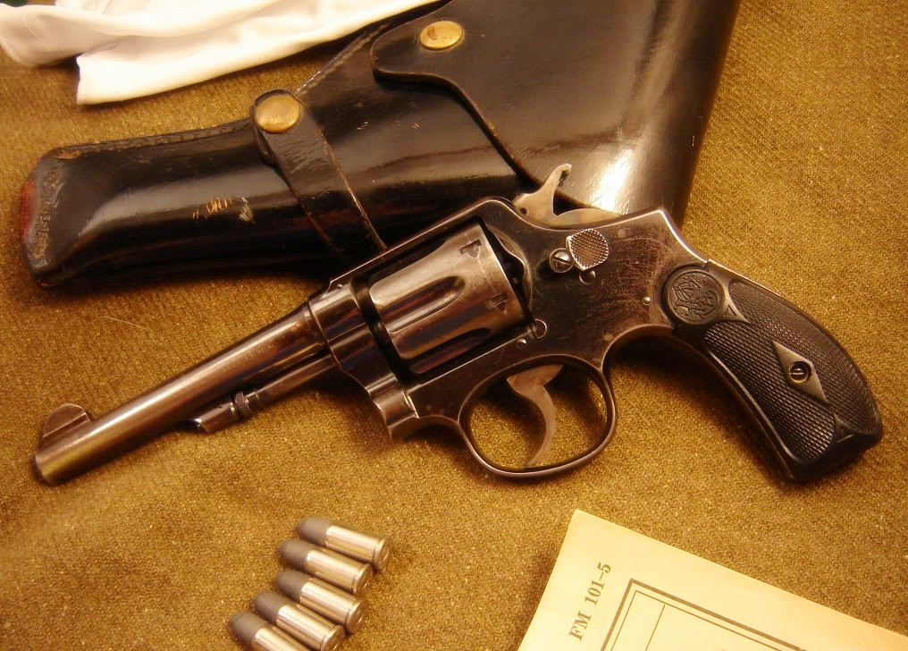 香港警匪片出镜率最高的手枪,点三八左轮手枪