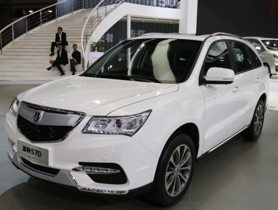 金杯s70,给人一种不一样的感觉,设计理念很霸气