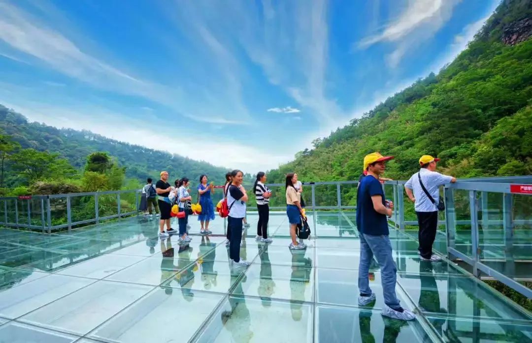清远龙腾峡79.9元~打卡抖音网红景点,六大玻璃项目一票通玩