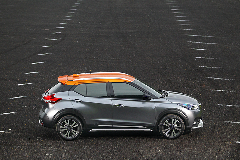 这款尼桑kicks十几万,眼前一亮的小型suv,更适合年轻人