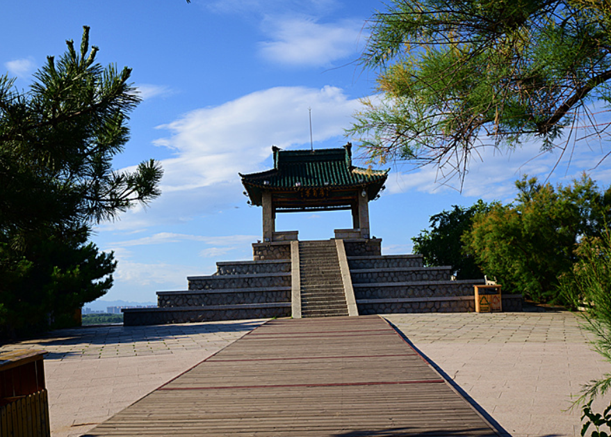 北戴河旅遊-鴿子窩公園鷹角亭