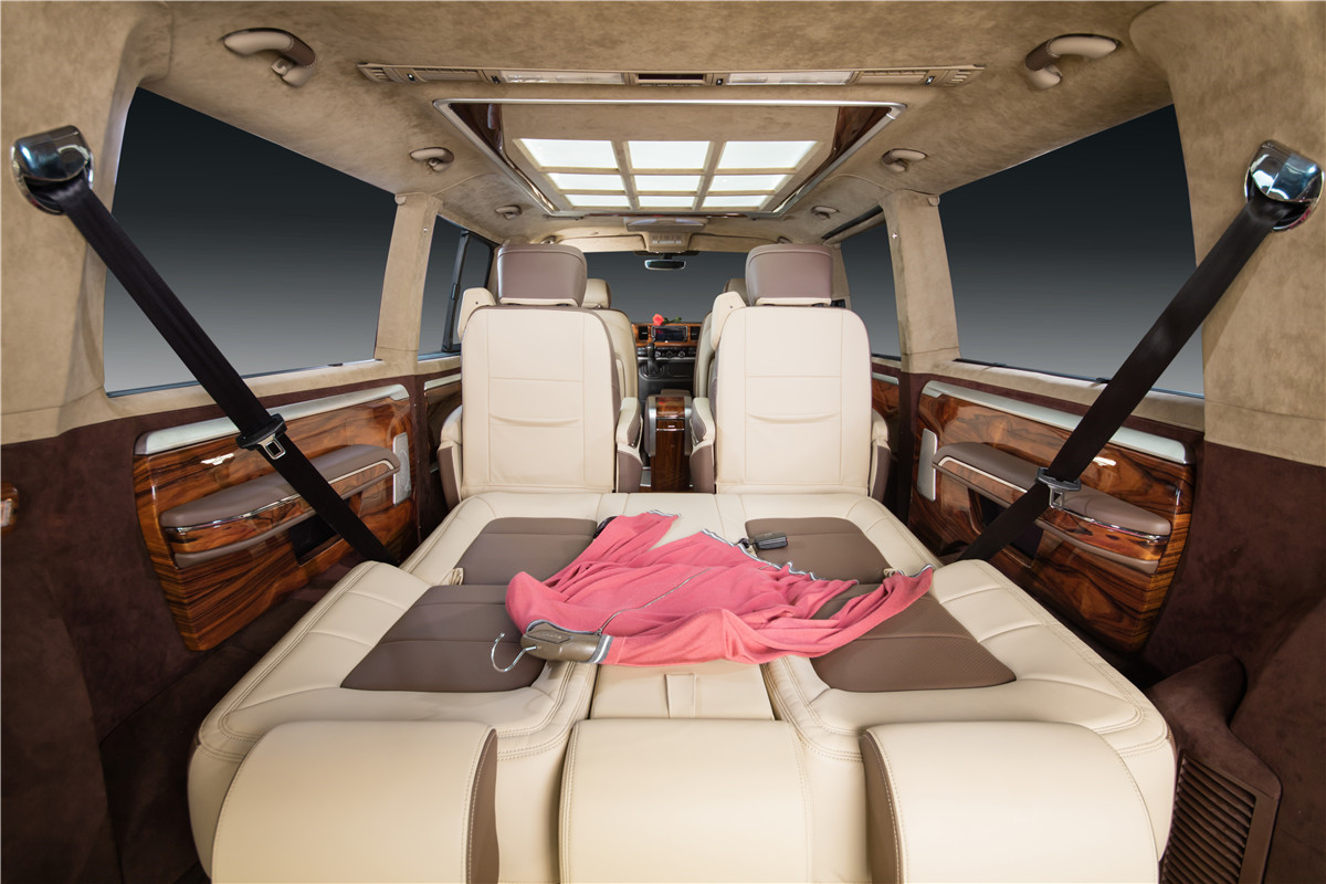 进口大众凯路威改装房车七座小商务真是"宜商宜家"