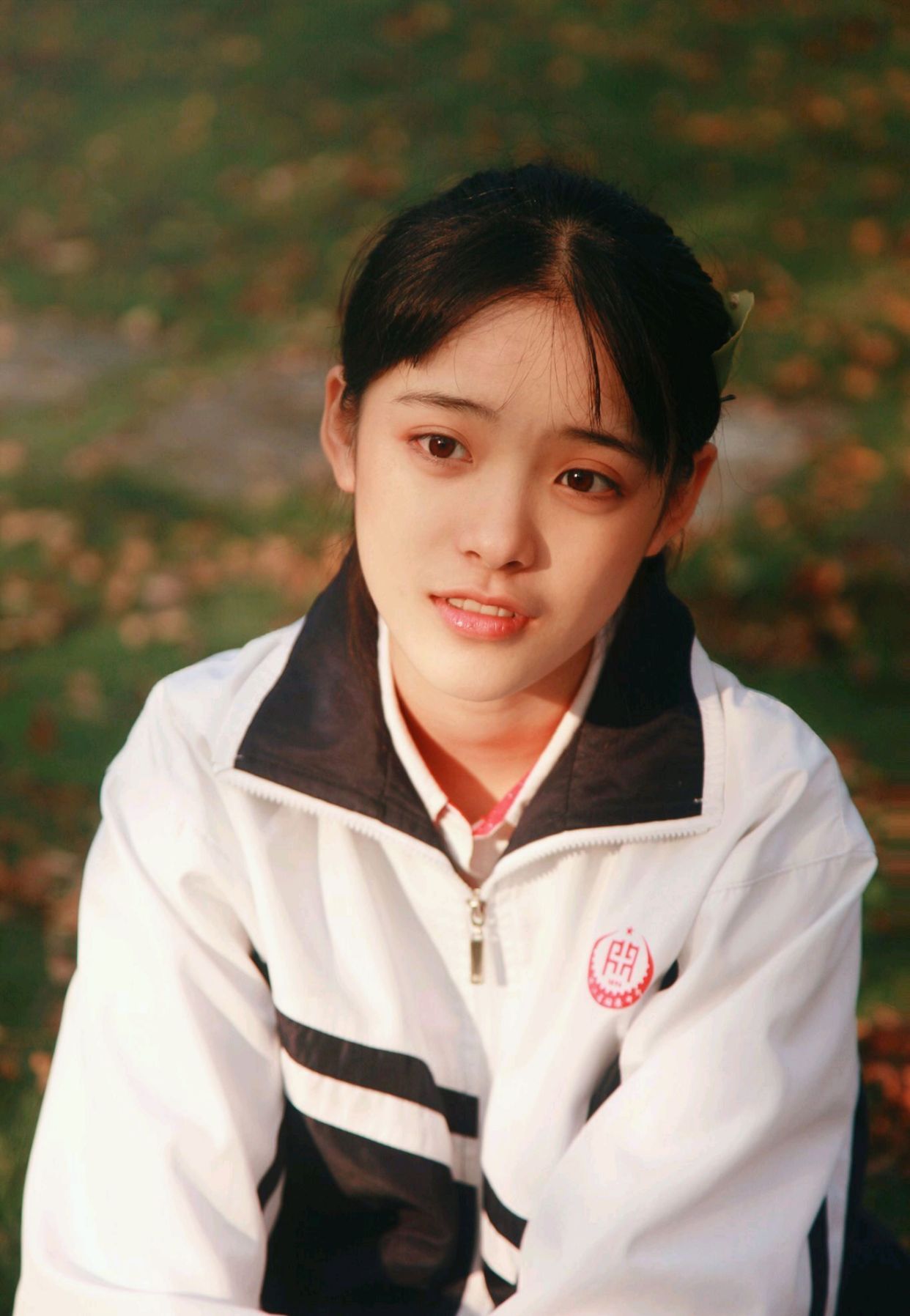 高中时素颜就好看的女生长大化妆后岂不是逆天吗?