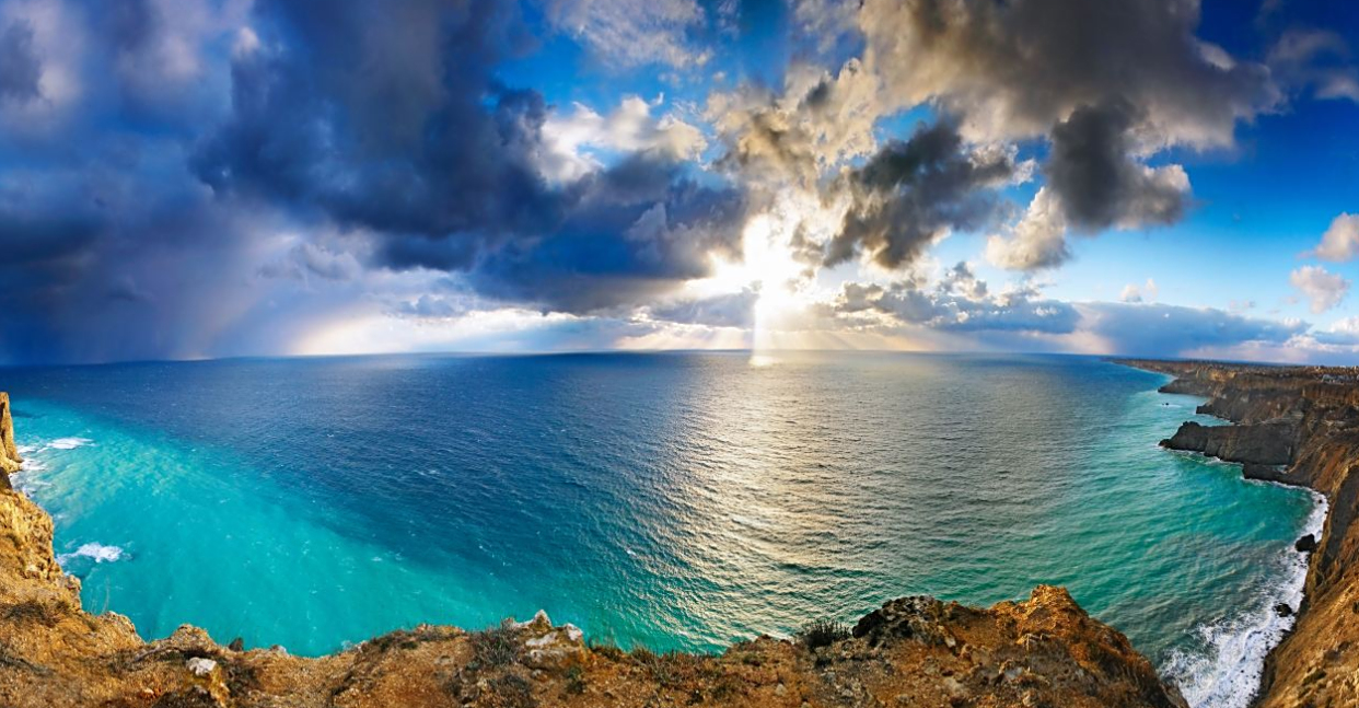 俄罗斯夏都索契就位于黑海边,有黑海明珠之称!