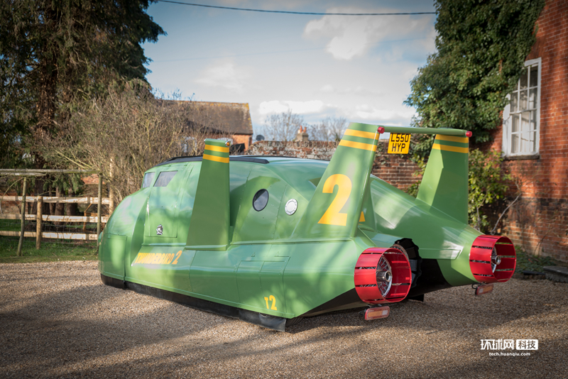 英国公司打造"雷鸟2号"火箭造型汽车 34995英镑出售