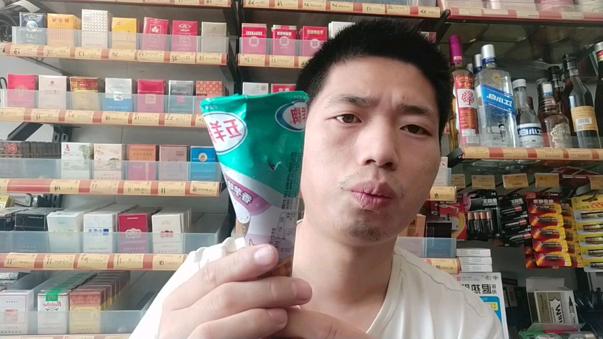 陪着广东人一起长大的雪糕,非五羊雪糕莫属,儿时的记忆