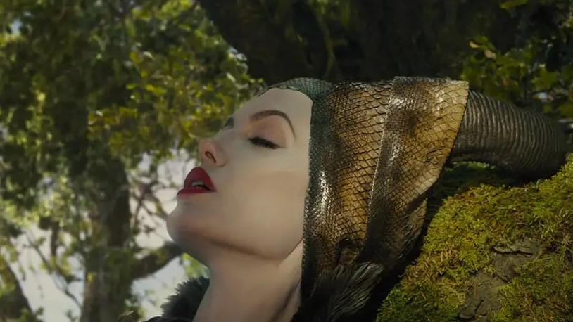 《沉睡魔咒2》正在热映!爱洛公主上热搜,却被观众一面倒的批评