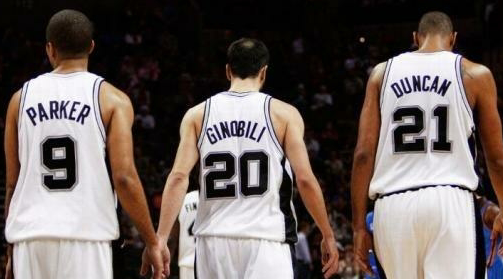 顺境看帕克,逆境靠石佛,绝境中耀眼妖刀,吉诺比利球衣"退役"